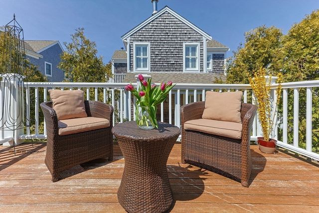 52 Harry Kemp Way 6, Provincetown, MA 02657