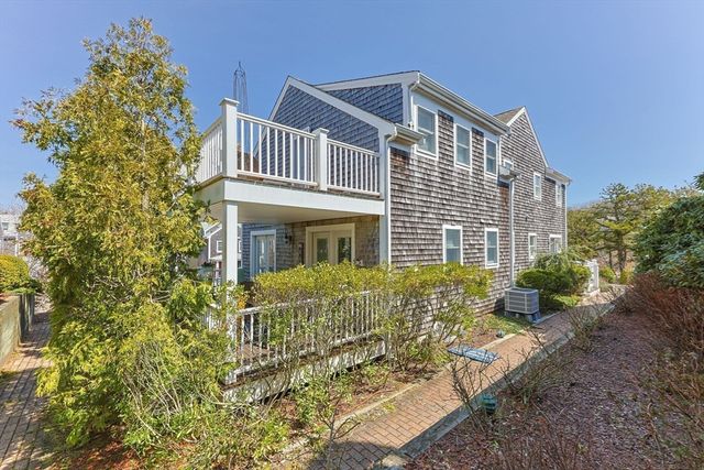 52 Harry Kemp Way 6, Provincetown, MA 02657