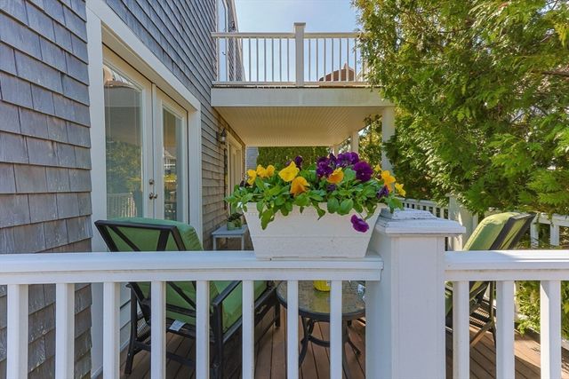 52 Harry Kemp Way 6, Provincetown, MA 02657