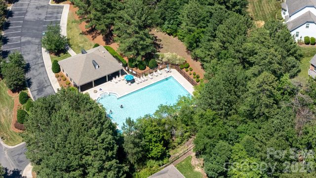 418 Inverness Place, Rock Hill, SC 29730