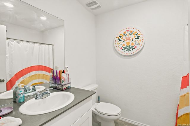 5409 Basil Trace, St Hedwig, TX 78152