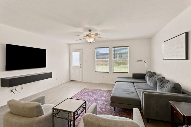 5409 Basil Trace, St Hedwig, TX 78152