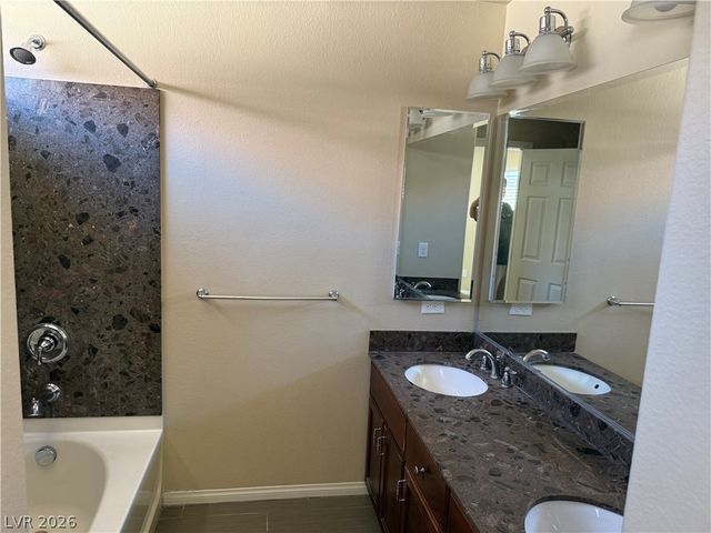 6083 CROWN PALMS Avenue, Las Vegas, NV 89139