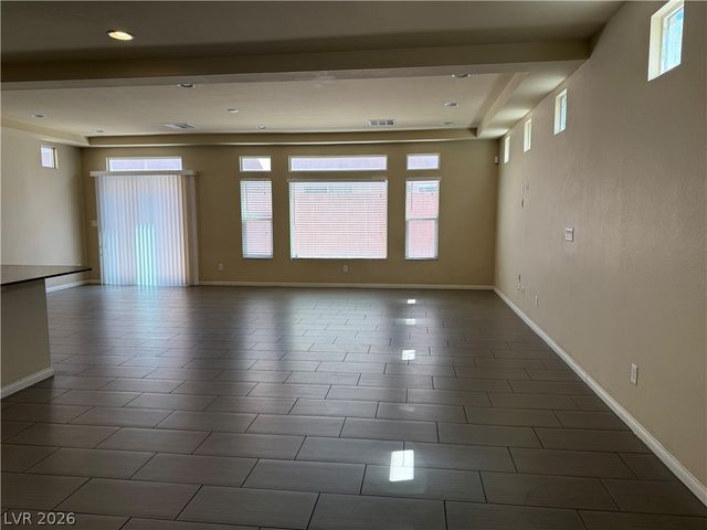6083 CROWN PALMS Avenue, Las Vegas, NV 89139