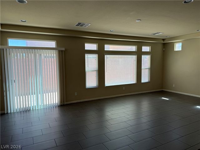 6083 CROWN PALMS Avenue, Las Vegas, NV 89139