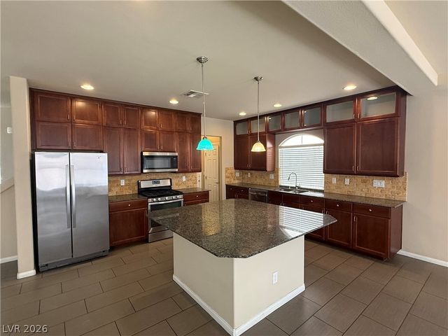 6083 CROWN PALMS Avenue, Las Vegas, NV 89139