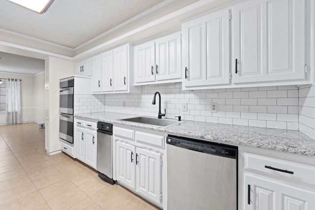 5407 Overridge Drive, Arlington, TX 76017