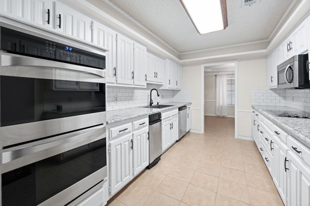 5407 Overridge Drive, Arlington, TX 76017