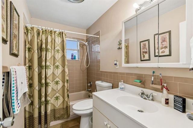 2085 68TH AVENUE S, St Petersburg, FL 33712