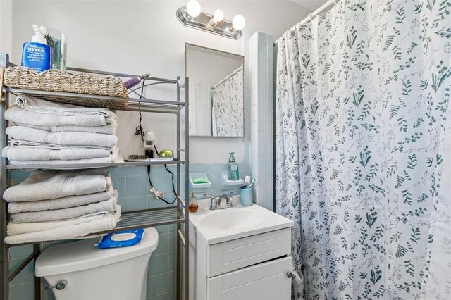 2085 68TH AVENUE S, St Petersburg, FL 33712