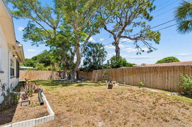 2085 68TH AVENUE S, St Petersburg, FL 33712