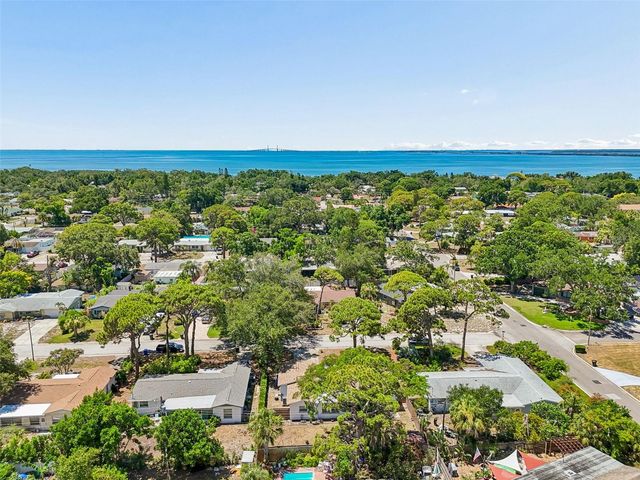 2085 68TH AVENUE S, St Petersburg, FL 33712