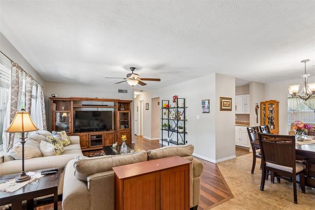 2085 68TH AVENUE S, St Petersburg, FL 33712