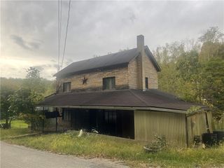 311 Mount Tabor Rd, Coal Center, PA 15423