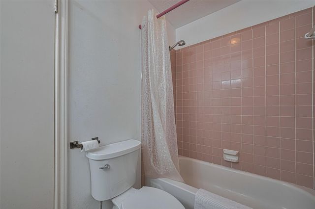 144 Pin Oak Lane, Hempstead, TX 77445