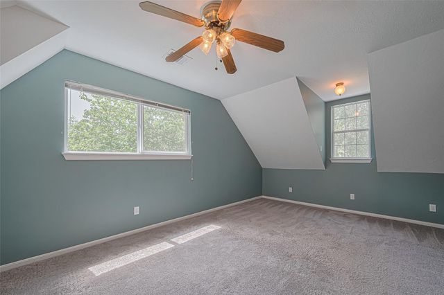 144 Pin Oak Lane, Hempstead, TX 77445