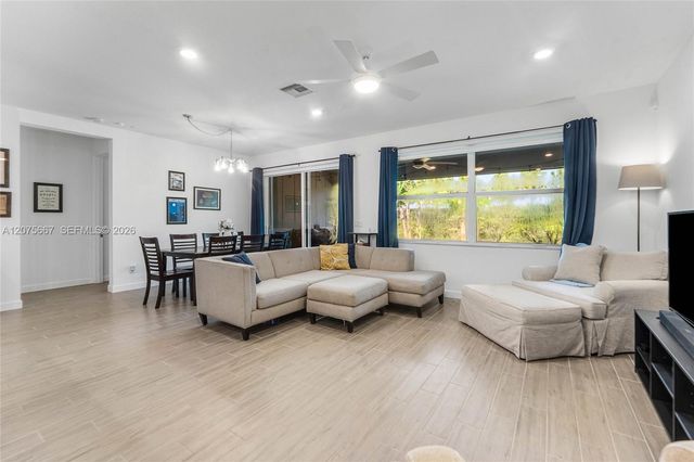 1393 Wandering Willow Way, Loxahatchee, FL 33470