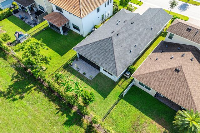 1393 Wandering Willow Way, Loxahatchee, FL 33470