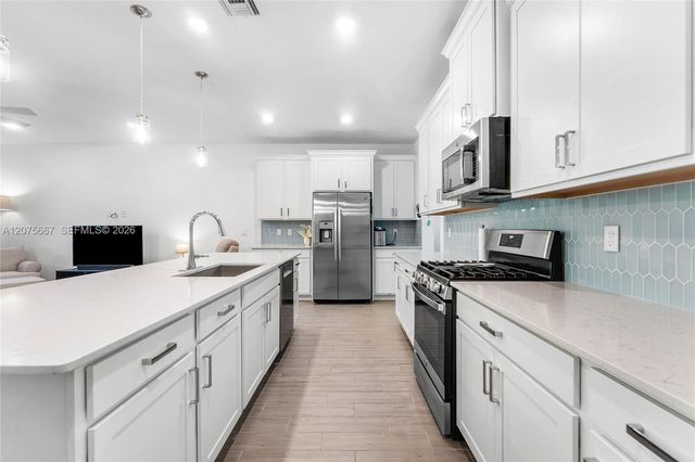1393 Wandering Willow Way, Loxahatchee, FL 33470
