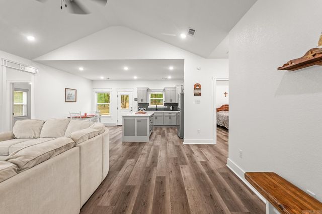 36 Sky Eagle Drive, Greenbrier, AR 72058