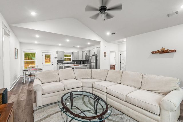 36 Sky Eagle Drive, Greenbrier, AR 72058