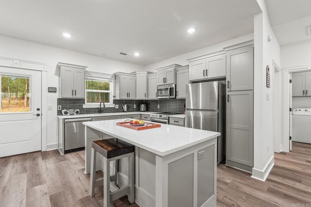 36 Sky Eagle Drive, Greenbrier, AR 72058