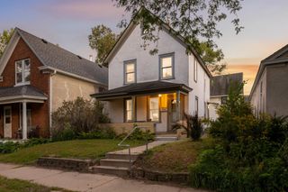 424 19th Avenue NE, Minneapolis, MN 55418
