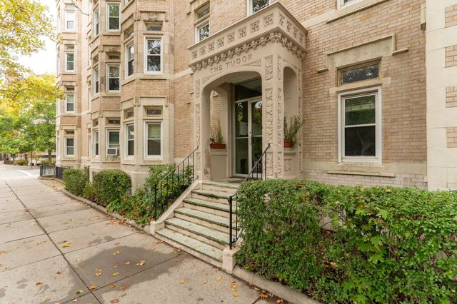 1834 Beacon St 5, Brookline, MA 02445