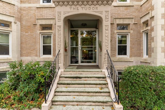 1834 Beacon St 5, Brookline, MA 02445