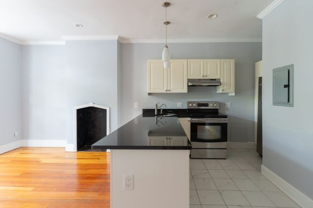 1834 Beacon St 5, Brookline, MA 02445