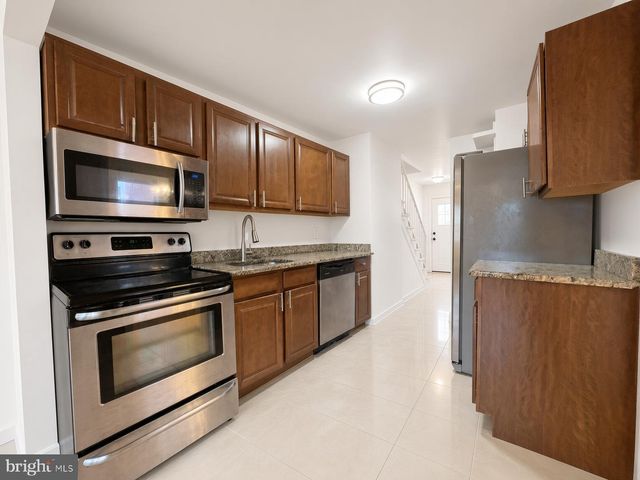 1018 45TH ST NE, Washington, DC 20019