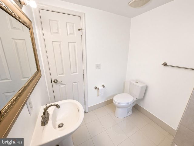 1018 45TH ST NE, Washington, DC 20019