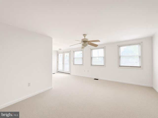 1018 45TH ST NE, Washington, DC 20019