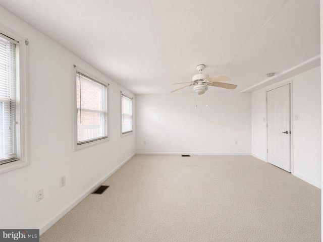 1018 45TH ST NE, Washington, DC 20019