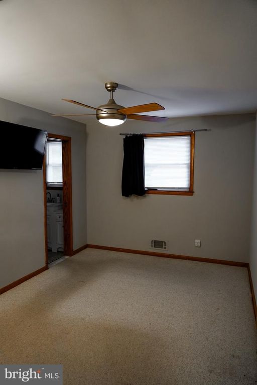 Image 15 of property listing at 1902 MOUNTAIN AVE, Baltimore, MD 21234