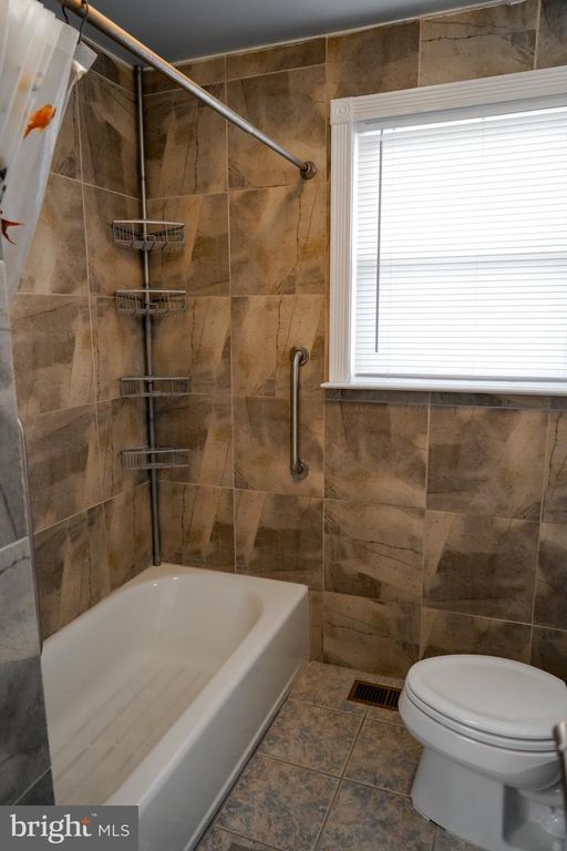 Image 19 of property listing at 1902 MOUNTAIN AVE, Baltimore, MD 21234