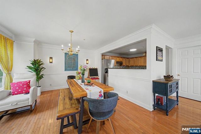 180 Blue Heron 180, Secaucus, NJ 07094