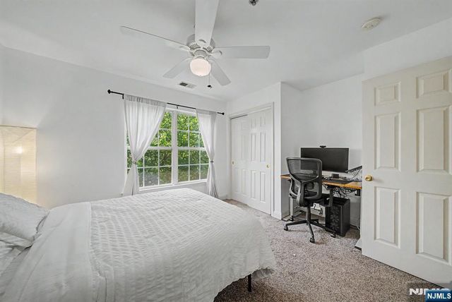 180 Blue Heron 180, Secaucus, NJ 07094