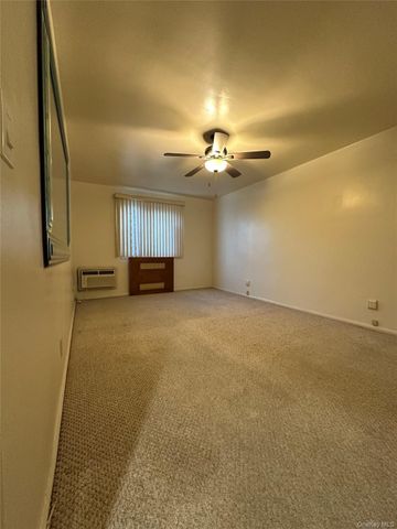 153-25 88th Street 4B, Howard Beach, NY 11414