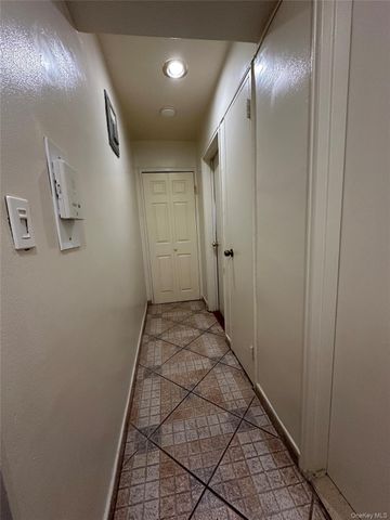 153-25 88th Street 4B, Howard Beach, NY 11414
