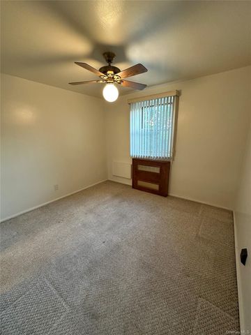 153-25 88th Street 4B, Howard Beach, NY 11414