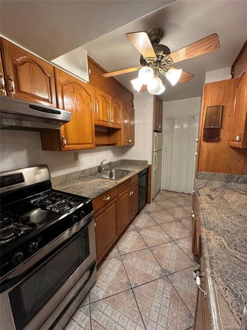 153-25 88th Street 4B, Howard Beach, NY 11414