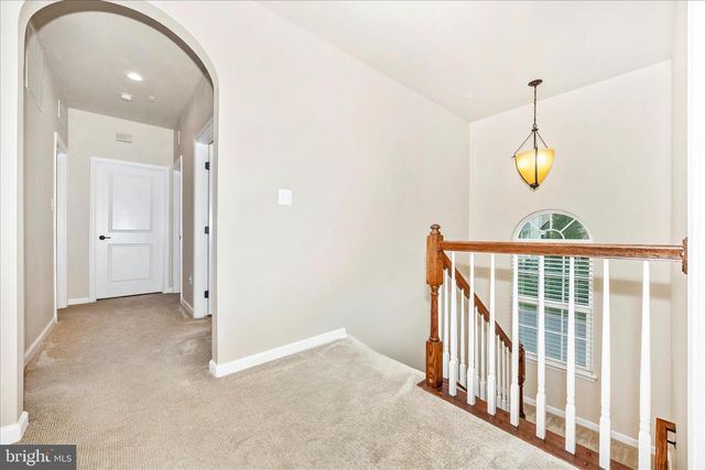 4700 PULLER DR, Jefferson, MD 21755