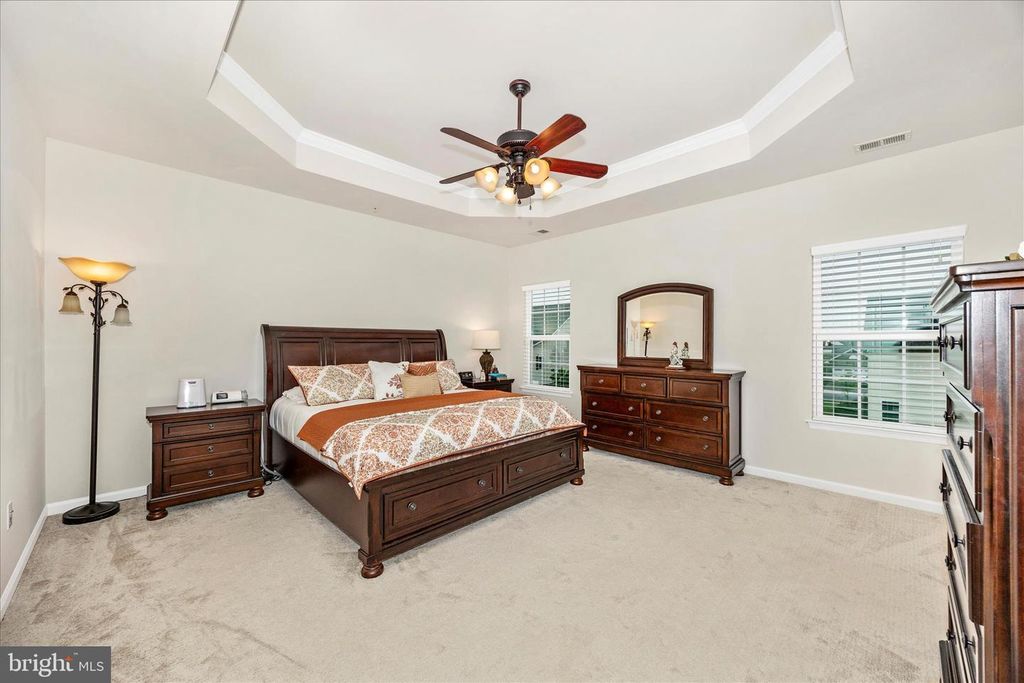 Image 10 of property listing at 4700 PULLER DR, Jefferson, MD 21755