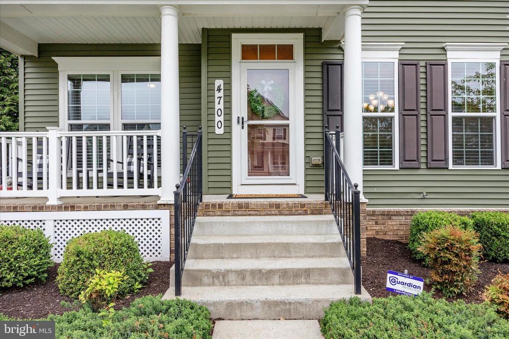 Image 22 of property listing at 4700 PULLER DR, Jefferson, MD 21755