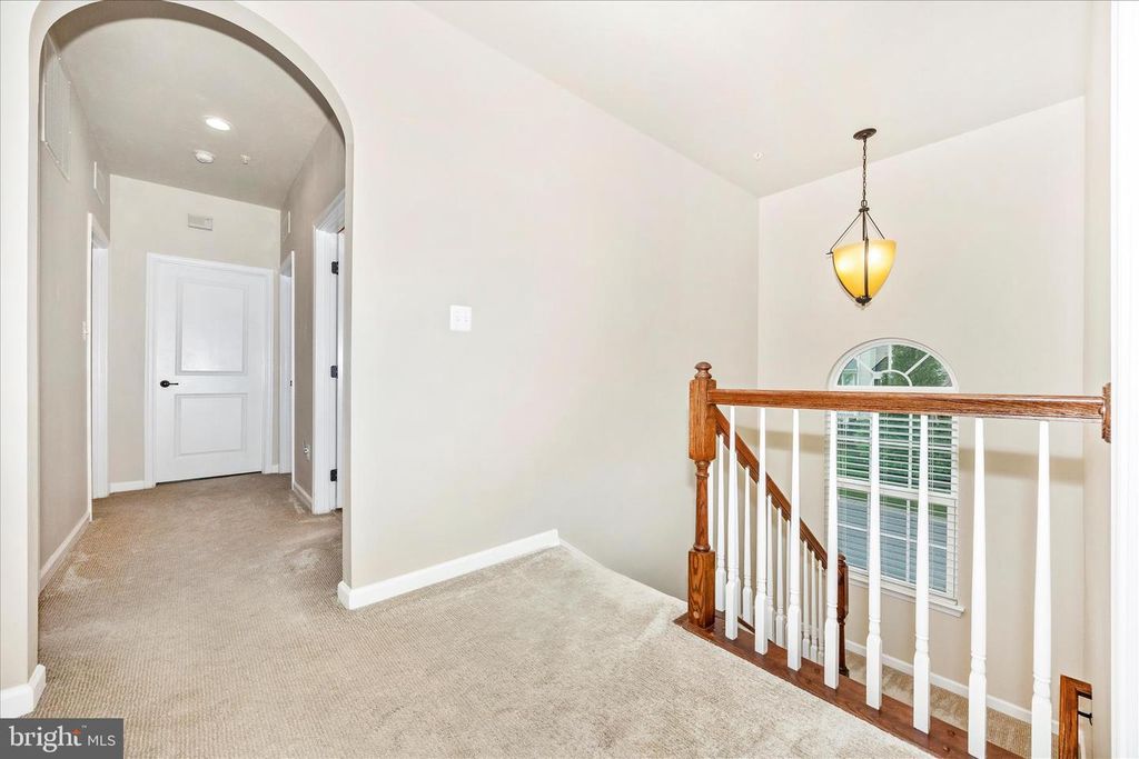 Image 34 of property listing at 4700 PULLER DR, Jefferson, MD 21755