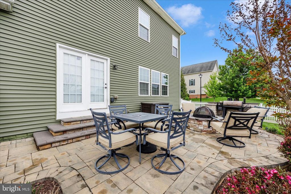 Image 42 of property listing at 4700 PULLER DR, Jefferson, MD 21755