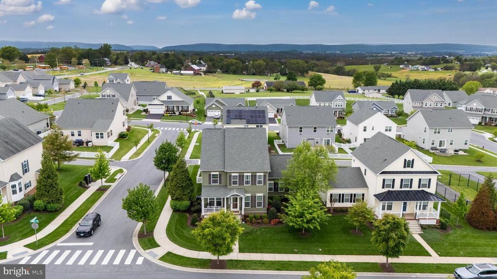 Image 47 of property listing at 4700 PULLER DR, Jefferson, MD 21755