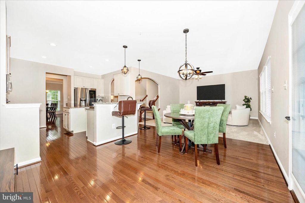 Image 6 of property listing at 4700 PULLER DR, Jefferson, MD 21755