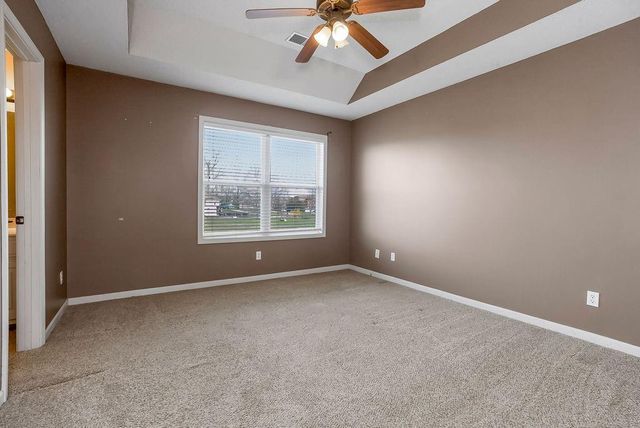 11504 E 207th Circle, Peculiar, MO 64078